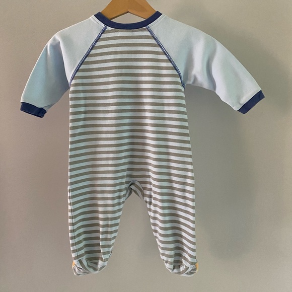 Disney Baby Tigger Embroidered Striped One-Piece Cotton Footie Sleeper Size 6M - Picture 2 of 8